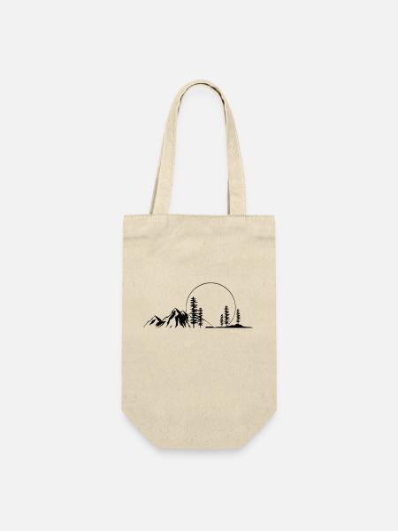 Berge Wald retro Mond - Geschenkbeutel für Flaschen - Natur