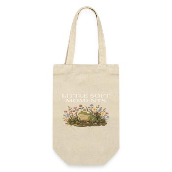 Little Soft Moments: Frog Among Flowers Farm - Gift Bag for Bottles - nature - Front
