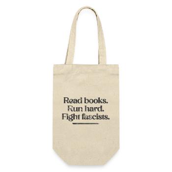 Read books. Run hard. Fight fascists. - Geschenkbeutel für Flaschen - Natur - Vorne