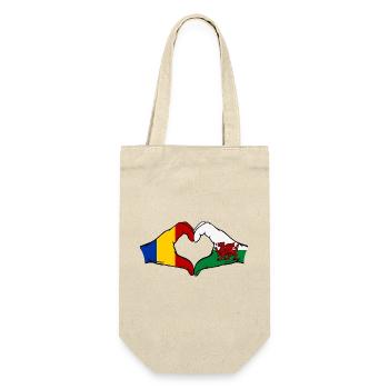 Roumanie Pays de Galles Drapeau Mains Coeur Forme - Sac à bouteille - nature - Devant