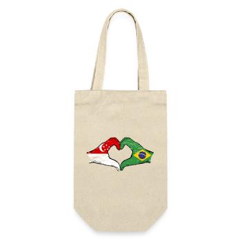 Singapore Brazil Flag Hands Heart Shape Used - Gift Bag for Bottles - nature - Front