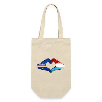 Mains du drapeau luxembourgeois du Cap-Vert utilisées - Sac à bouteille - nature - Devant
