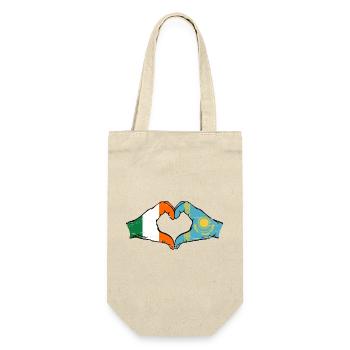 Irlande Kazakhstan Drapeau Mains Coeur Forme Utilisé - Sac à bouteille - nature - Devant