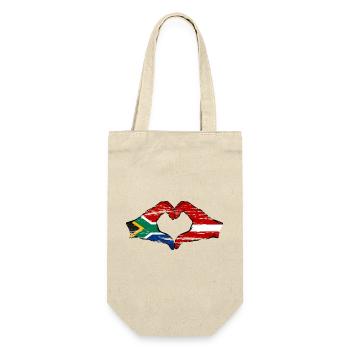 Afrique du Sud Lettonie Drapeau Mains Coeur Forme Utilisé - Sac à bouteille - nature - Devant