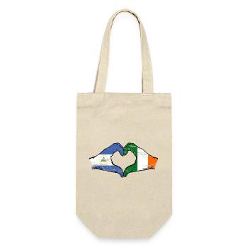 Nicaragua Irlande drapeau mains forme de coeur utilisé - Sac à bouteille - nature - Devant