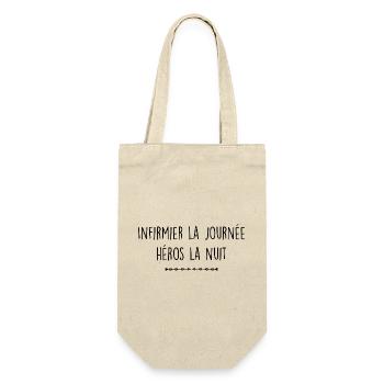 Infirmier la journée, héros la nuit - Sac à bouteille - nature - Devant