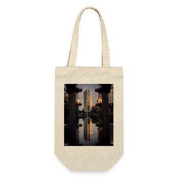 Caught Between the Bolts - Gift Bag for Bottles - nature - Front