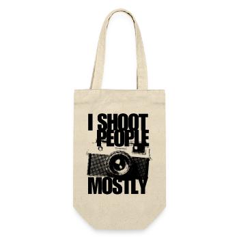 Ich fotografiere meistens Leute, Fotografen, Kamerahumor, - Geschenkbeutel für Flaschen - Natur - Vorne