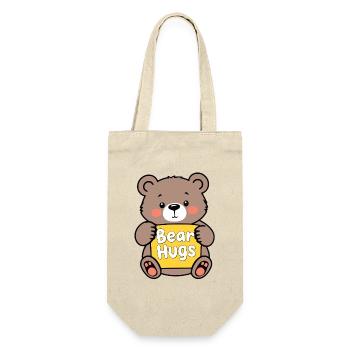 Kuschelbär mit Bear Hugs Schild - Geschenkbeutel für Flaschen - Natur - Vorne