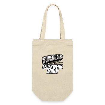 Superheld, clever getarnt als Feuerwehrmann - Geschenkbeutel für Flaschen - Natur - Vorne