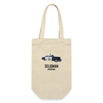 Old car in Seligman in Arizona, US Road 66 - Gift Bag for Bottles - nature - Front