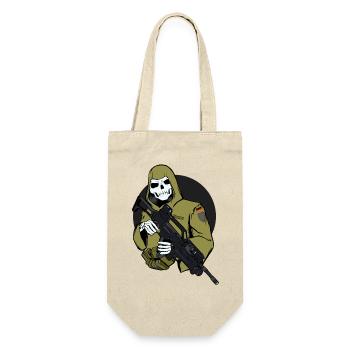 Squelette en cape camouflage avec fusil - Sac à bouteille - nature - Devant