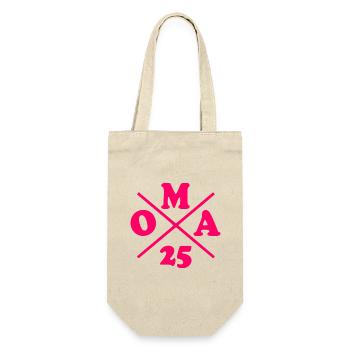 Oma 2025 - Geschenkbeutel für Flaschen - Natur - Vorne