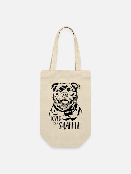 STAFFORDSHIRE BULL TERRIER loved by a Staffie Hund - Geschenkbeutel für Flaschen - Natur