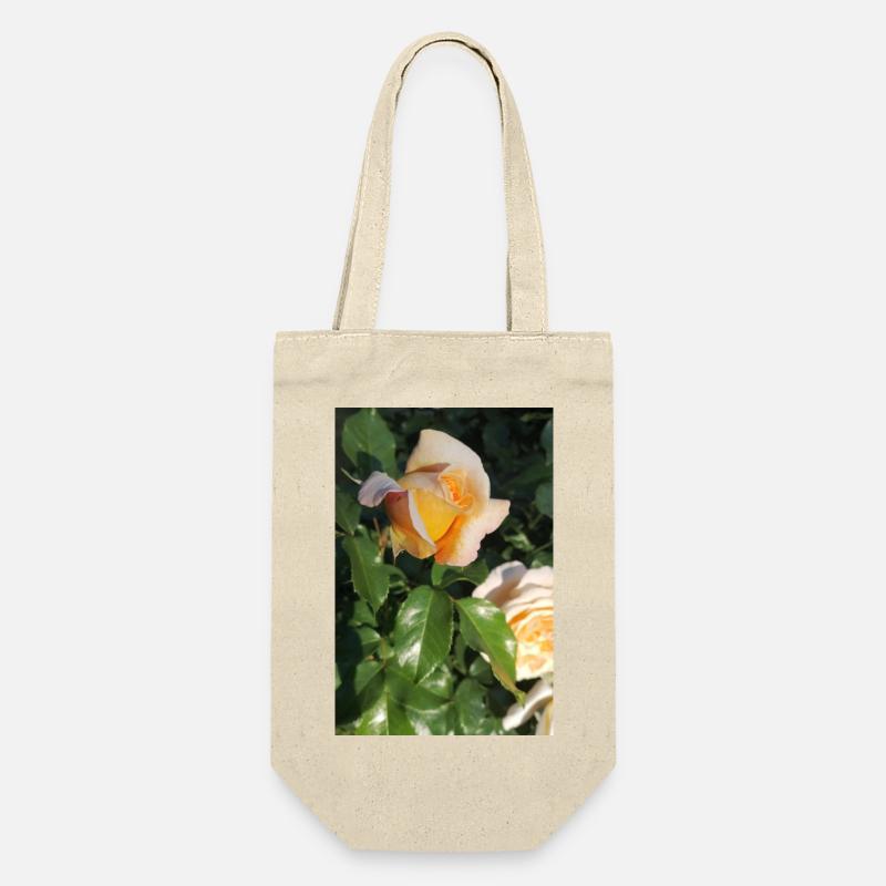 Delicate yellow-light orange rose bud - Gift Bag for Bottles - nature