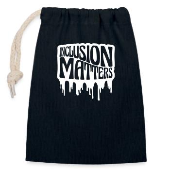 inclusion matters Logo Quote - Closable cotton gift bag (14x20cm) - navy - Front