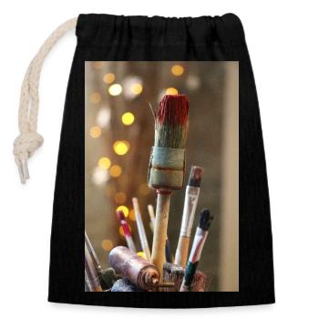 Close-up of old used brushes - Closable cotton gift bag (14x20cm) - black - Front