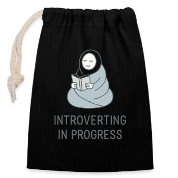 Introverti en cours – Pour les heures calmes - Sac cadeau en coton avec cordon (14 x 20 cm) - noir - Devant