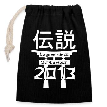 Legend since September 2013 Birthday Gift - Closable cotton gift bag (14x20cm) - black - Front