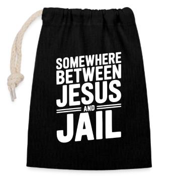 Somewhere Between Jesus and Jail - Closable cotton gift bag (14x20cm) - black - Front