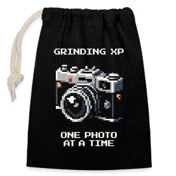 XP grinden | Foto für Foto besser, Fotografie - Verschließbarer Geschenkbeutel aus Baumwolle (14x20cm) - Schwarz - Vorne