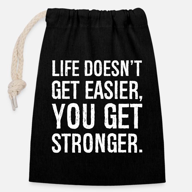 life doesn't get easier you get stronger - Sac cadeau en coton avec cordon (14 x 20 cm) - noir