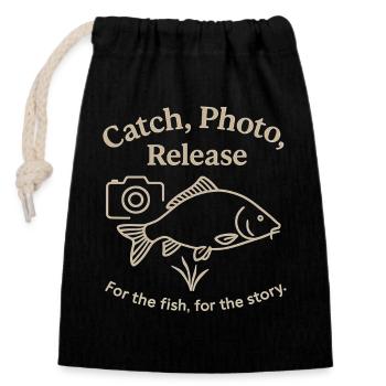 Catch Photo Release Fishing Adventure - Closable cotton gift bag (14x20cm) - black - Front