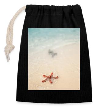 Love on the beach and starfish - Closable cotton gift bag (14x20cm) - black - Front