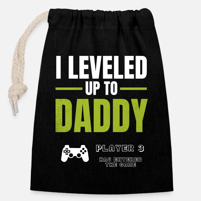 Level Up Daddy – Gamer Väter Design - Sac cadeau en coton avec cordon (14 x 20 cm) - noir