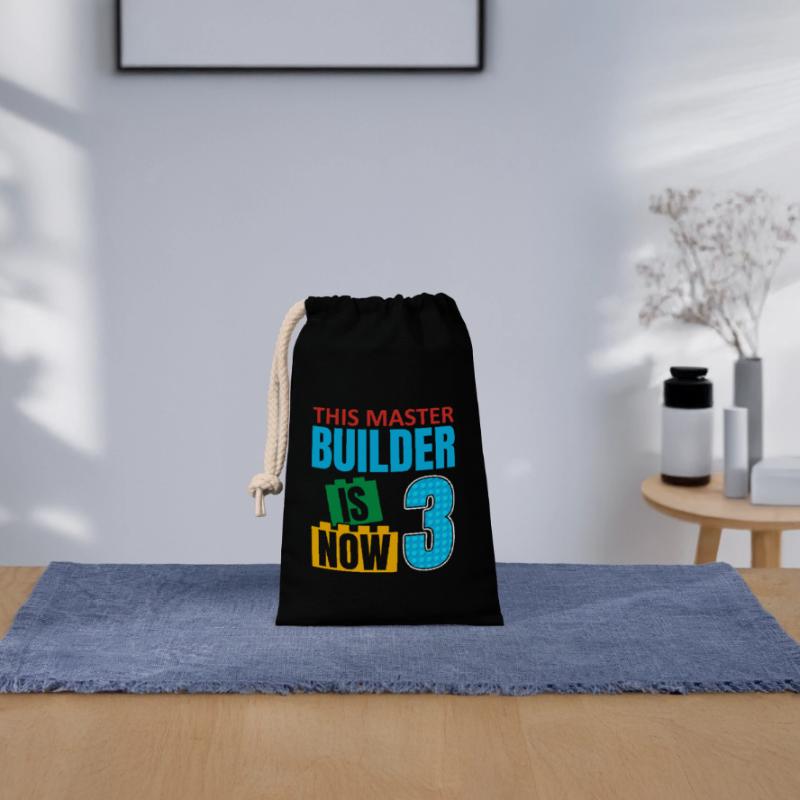 Ce constructeur est maintenant 3, blocs de jouets 3. Sac cadeau en coton avec cordon (14 x 20 cm)