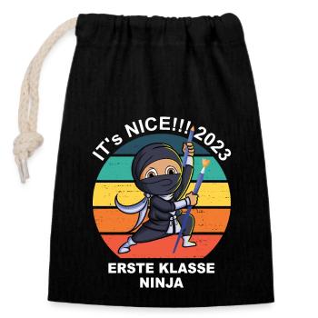 Nice 2023 - Erste Klasse Ninja - Verschließbarer Geschenkbeutel aus Baumwolle (14x20cm) - Schwarz - Vorne