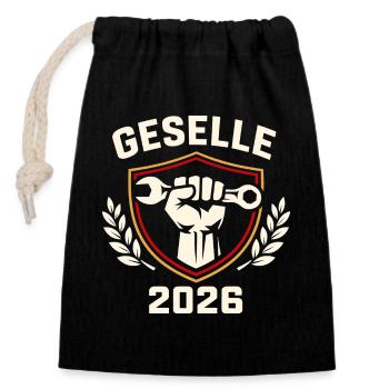 Geselle 2026 Geschraubt Geschwitzt Gewonnen - Verschließbarer Geschenkbeutel aus Baumwolle (14x20cm) - Schwarz - Vorne