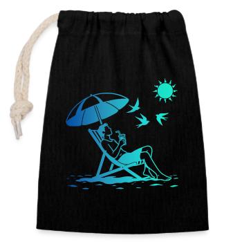 Relaxing in a deck chair on the beach - Closable cotton gift bag (14x20cm) - black - Front