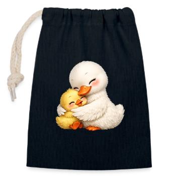 Mom duck cuddles with her baby - Closable cotton gift bag (14x20cm) - navy - Front