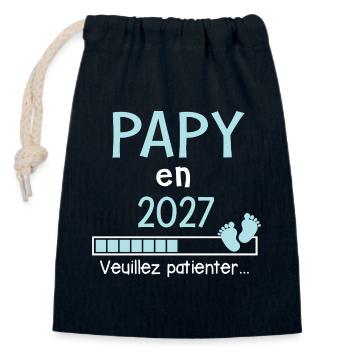 Papy en 2027 Cadeau Futur Papi - Sac cadeau en coton avec cordon (14 x 20 cm) - bleu marine - Devant