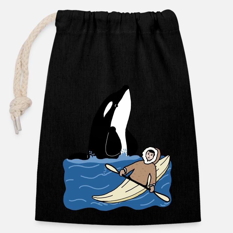 Eskimo child with kayak and orca - Closable cotton gift bag (14x20cm) - black