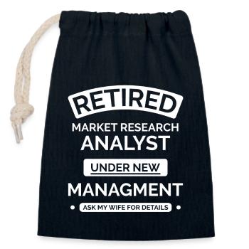 Chercheur de marché à la retraite - Sac cadeau en coton avec cordon (14 x 20 cm) - bleu marine - Devant