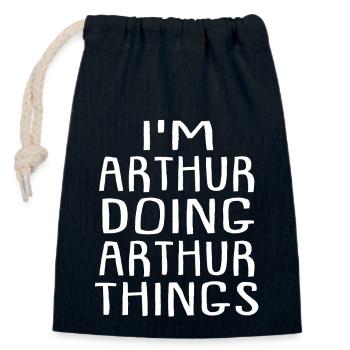 Je suis Arthur en train de faire Arthur Things Arthur Nom - Sac cadeau en coton avec cordon (14 x 20 cm) - bleu marine - Devant