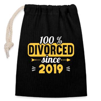 100% Divorced since 2019 Divorce - Closable cotton gift bag (14x20cm) - black - Front