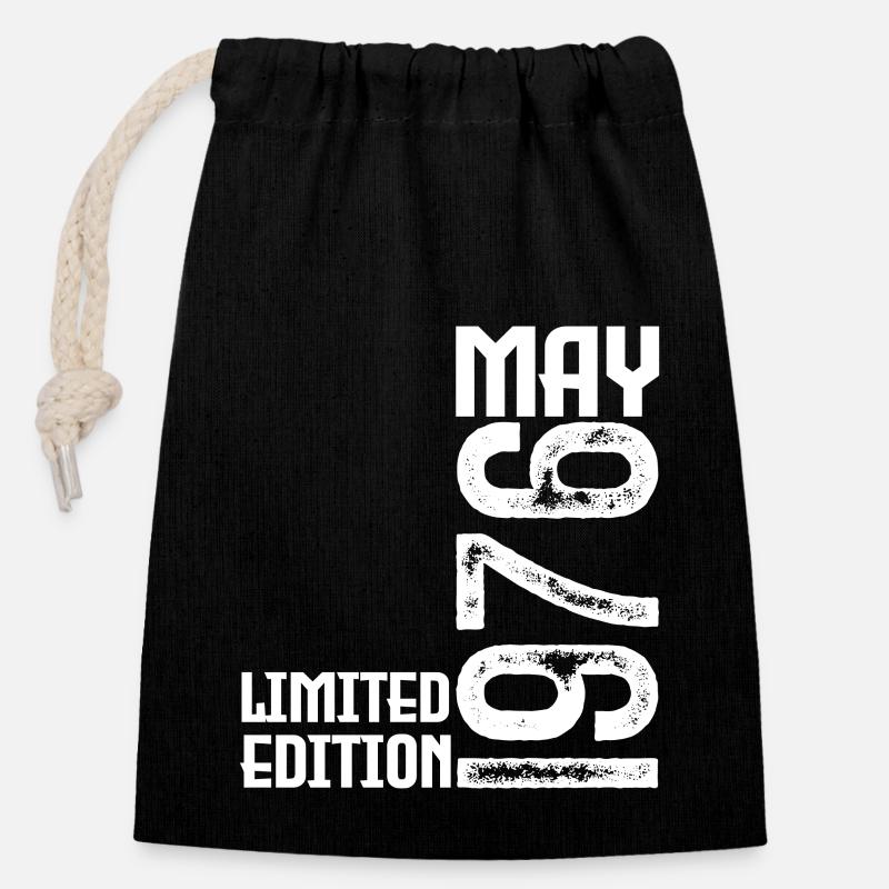 Gift May 1976. Anniversary May 1976. May 1976. - Closable cotton gift bag (14x20cm) - black