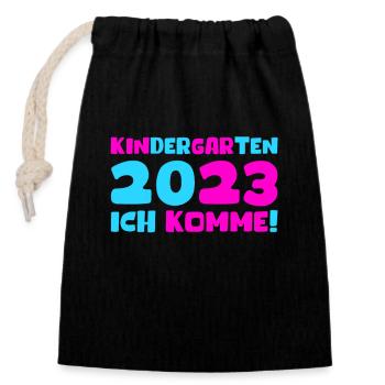 Kindergarten 2023 Ich Komme Mädchen Kita Geschenk - Verschließbarer Geschenkbeutel aus Baumwolle (14x20cm) - Schwarz - Vorne
