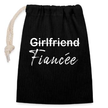Girlfriend Fiancee Couple Engagement Engaged - Closable cotton gift bag (14x20cm) - black - Front
