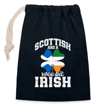 Scottish and a little bit of Irish roots - Closable cotton gift bag (14x20cm) - navy - Front