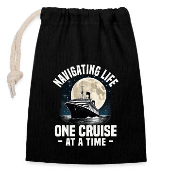 Navigating Life One Cruise At A Time Cruise Ship - Verschließbarer Geschenkbeutel aus Baumwolle (14x20cm) - Schwarz - Vorne