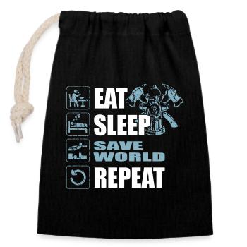 Firefighter Firefighter Woman Saves the World - Closable cotton gift bag (14x20cm) - black - Front