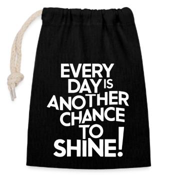 Every day a new chance to shine Motivation - Closable cotton gift bag (14x20cm) - black - Front