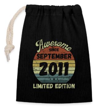 Awesome since September 2011 - Birthday - Closable cotton gift bag (14x20cm) - black - Front