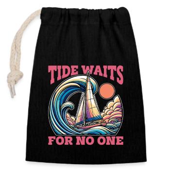 Sailing Tide Waits For No One Sailing Boat Lover - Closable cotton gift bag (14x20cm) - black - Front