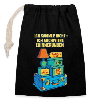 Ich Sammle Nicht Ich Archiviere Erinnerungen - Verschließbarer Geschenkbeutel aus Baumwolle (14x20cm) - Schwarz - Vorne