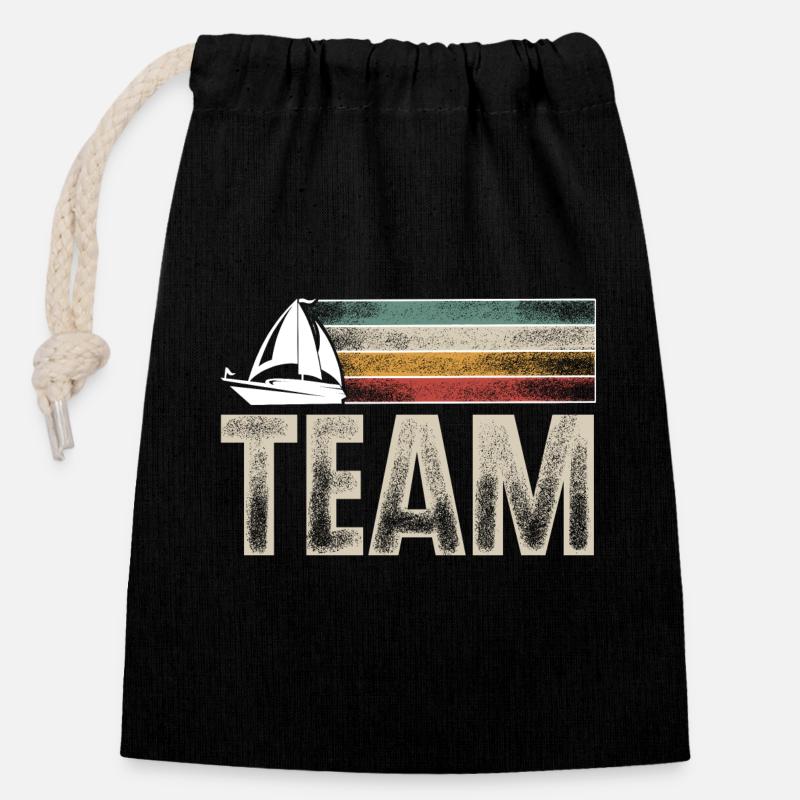 Segeln Segler Segelboot Team Crew - Verschließbarer Geschenkbeutel aus Baumwolle (14x20cm) - Schwarz